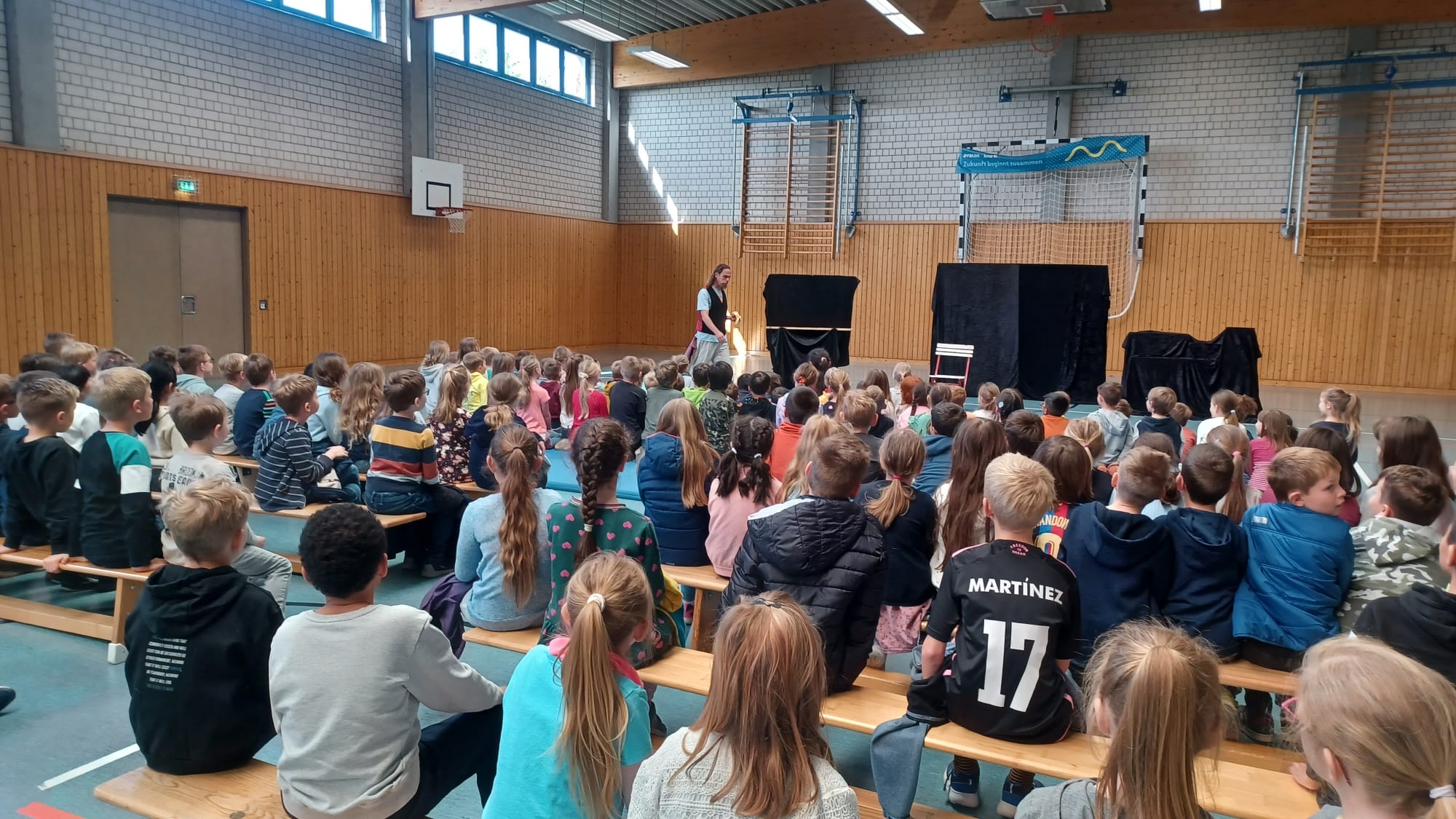 3b71ba79 e69c 43d0 8fda ba7b8b7a9a42